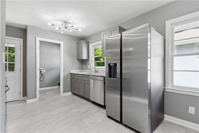 Foto del edificio - 4246 Timber Valley Ct