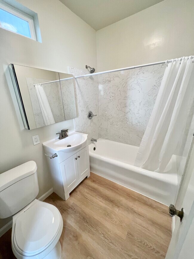 Foto del edificio - 560 26th Ave