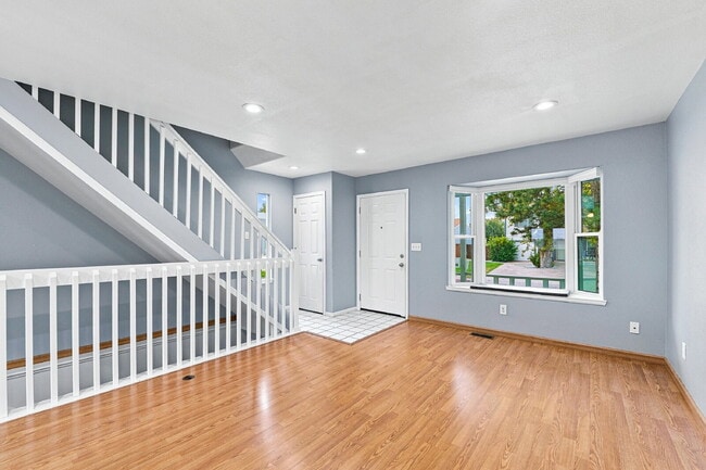 Building Photo - $2,840.95 with $300 Off The First Month's Rent, 3 Beds - 2.5 Bath, Single Family Home in Westmins...