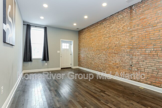 Foto del edificio - 909 Trinity St