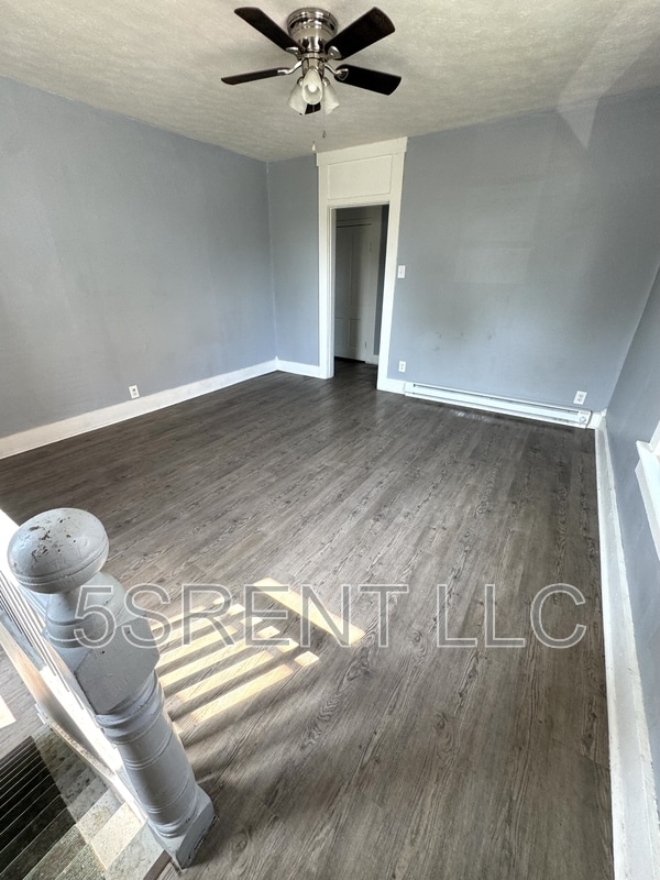Building Photo - 408 Gray Ave