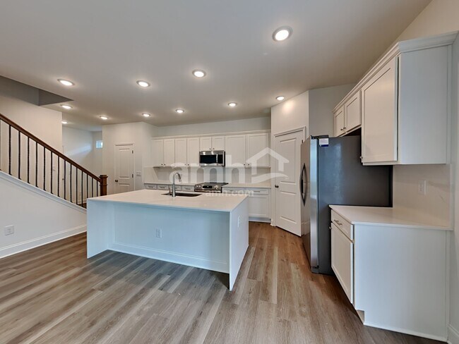 Building Photo - 1364 Soapstone Rd