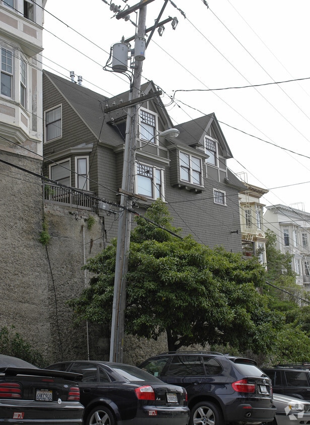 Building Photo - 1135-1139 Green St