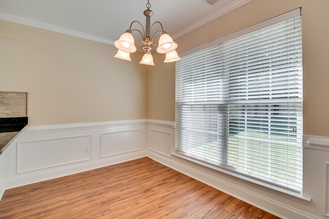 Foto del edificio - 2152 Sylvan Lake Dr