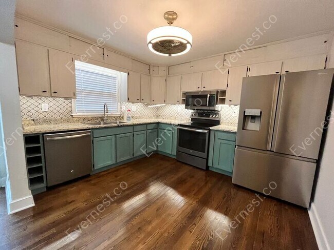 Building Photo - 3439 Alta Vista Dr