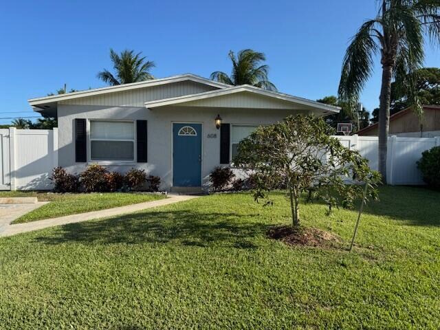 Primary Photo - 608 SW 8th Ct