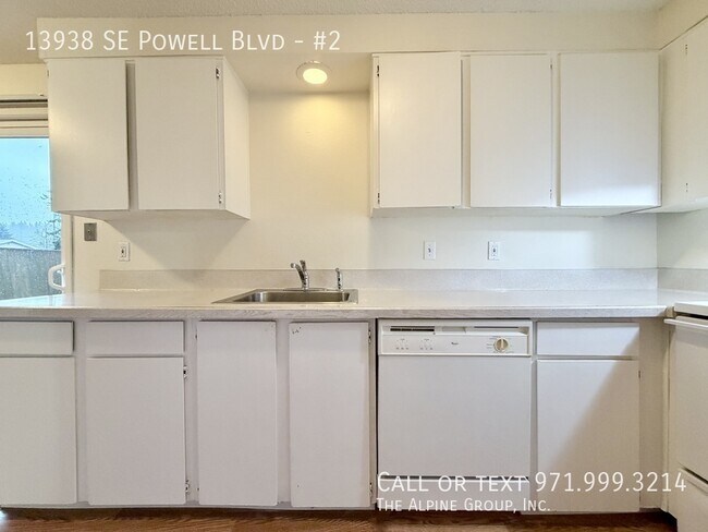 Building Photo - 13938 SE Powell Blvd