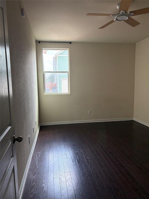 Foto del edificio - 1725 Arbor Knot Dr