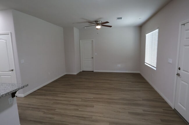 Building Photo - Northview Meadows Luxury Duplexes