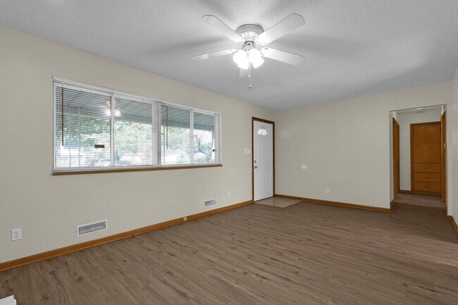 Foto del edificio - 673 Joyful St