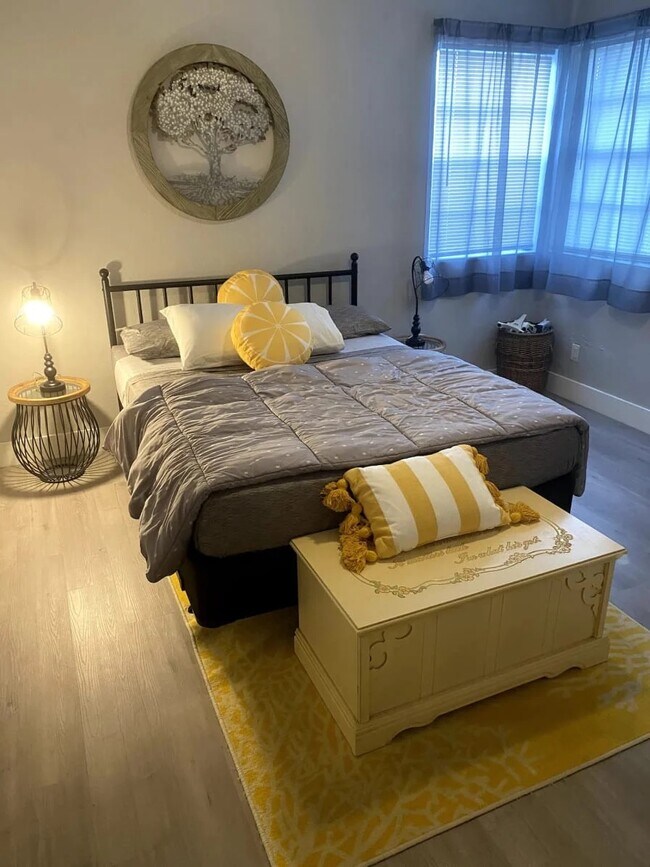 Foto del edificio - 2227 Cody St
