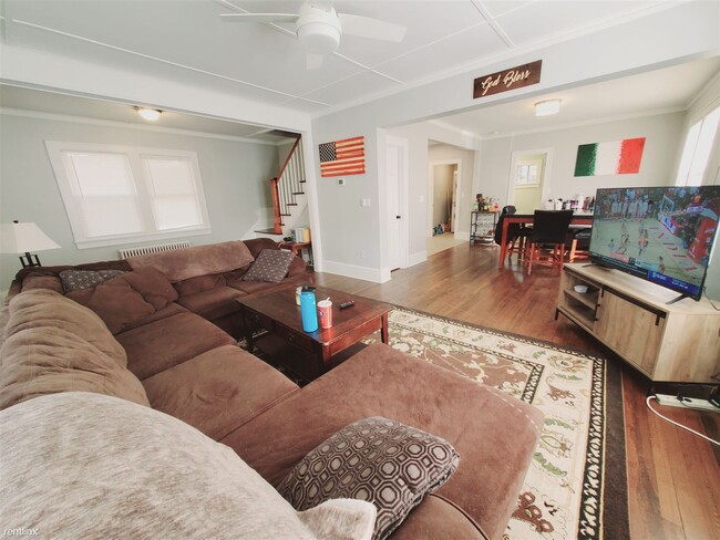 Building Photo - 3 br, 2 bath House - 775 High Ridge Rd