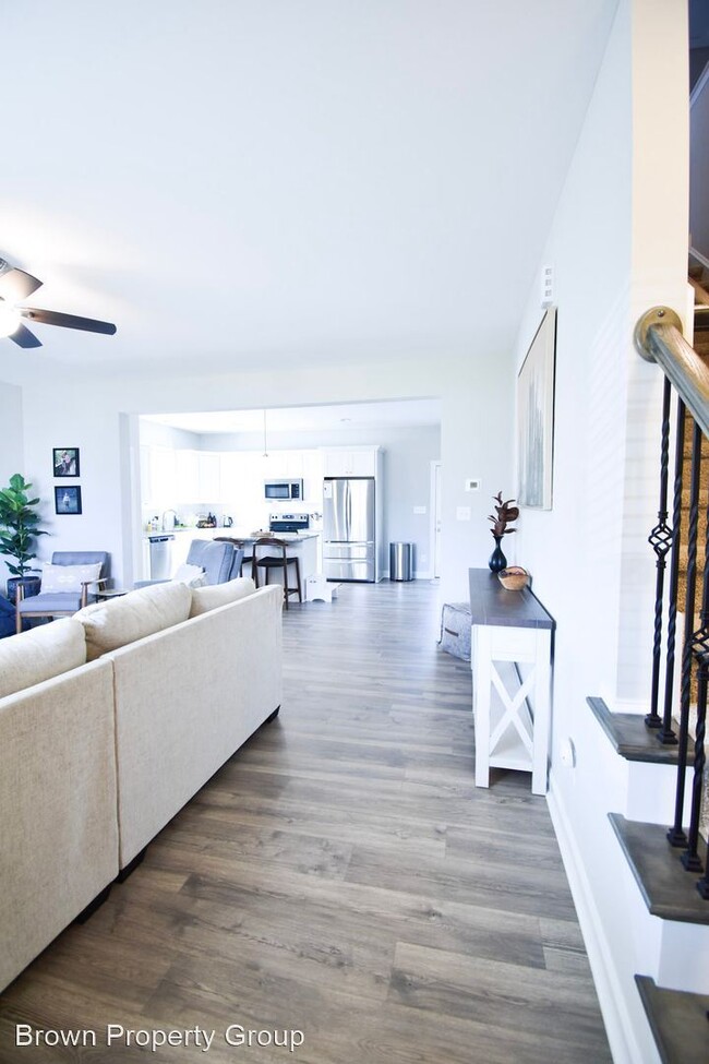 Building Photo - 4 br, 3.5 bath House - 517 Rempstone Ln