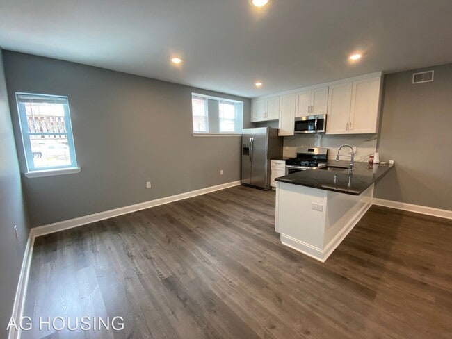 Building Photo - 3 br, 1.5 bath House - 5606 Florence Ave
