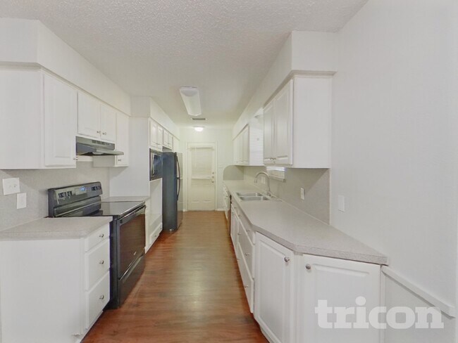 Foto del edificio - 1916 Tracey Cir