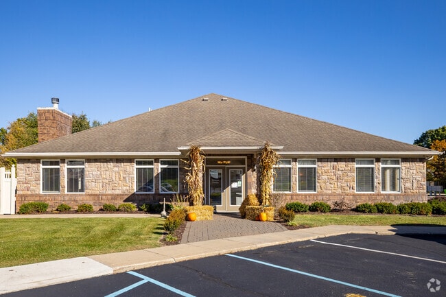 Building Photo - Mallard Pond Apartments & Condos