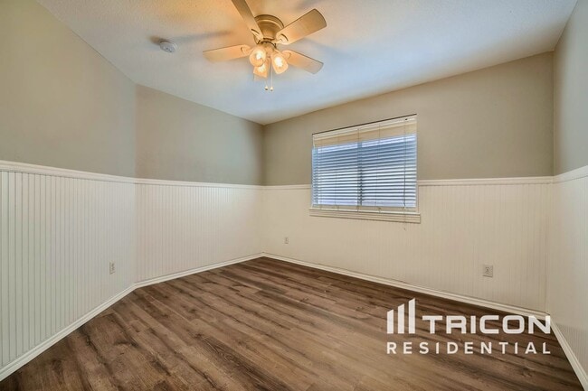 Foto del edificio - 5451 Pecan Creek Cir