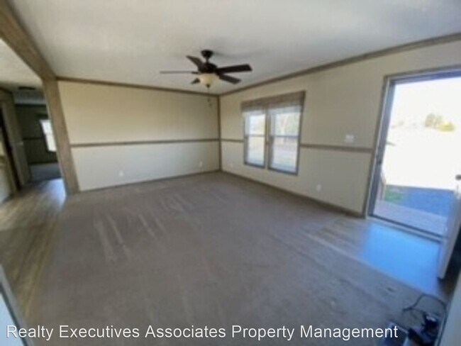 Building Photo - 3 br, 2 bath House - 2033 Peterson Road