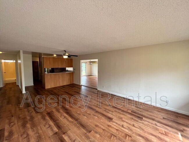 Building Photo - 94-471-471 Kaweloalii St