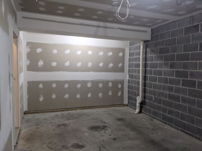 Building Photo - 3 Bedroom Townhouse for Rent in Waynesboro!