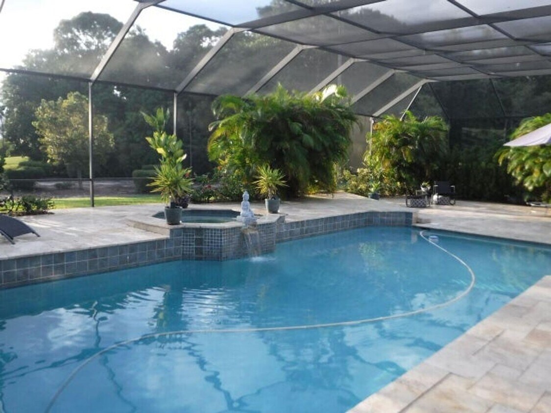 Foto principal - 10571 Boca Woods Ln