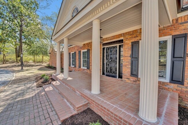 Building Photo - 4679 Walnut Grove Rd