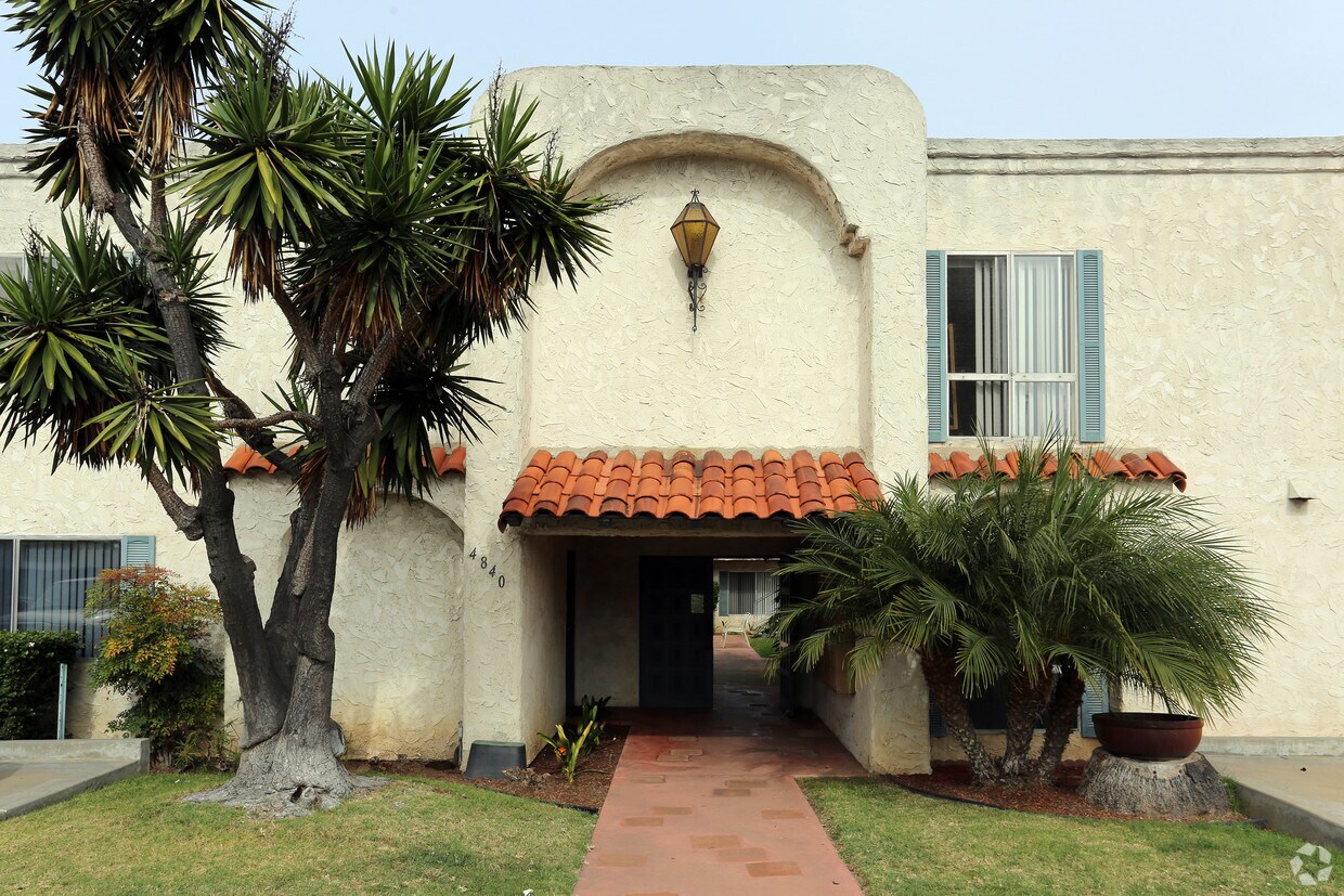 Primary Photo - Villa Del Monica Apartment