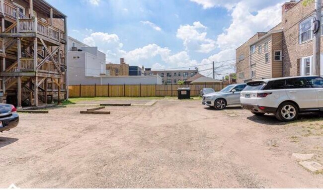 Foto del edificio - 7236 S Jeffery Blvd