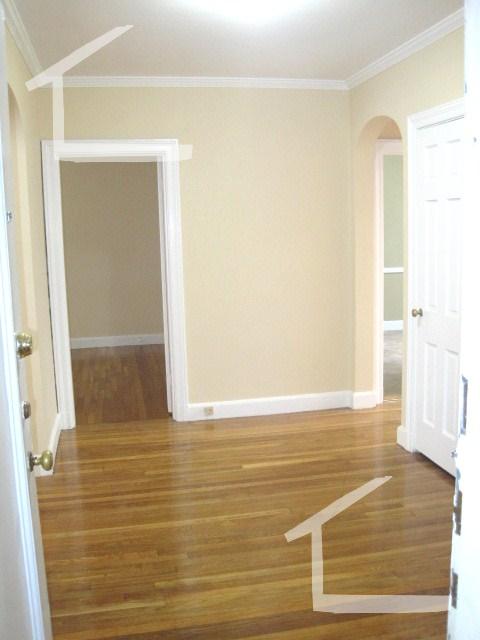 Building Photo - 35 Chiswick Rd