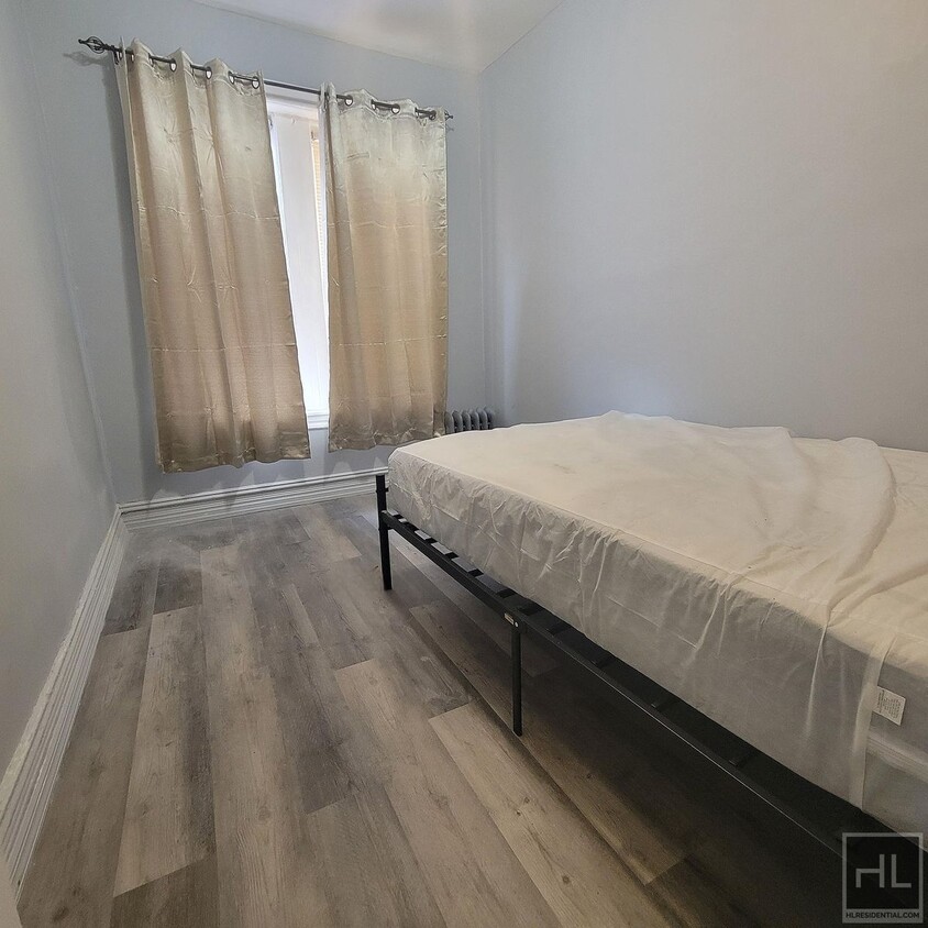 Foto principal - ROOM FOR RENT IN CROWN HEIGHTS MONTGOMERY ...