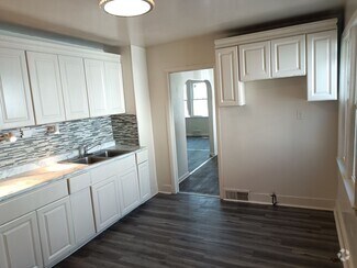 Building Photo - 4532 W Eggert Pl.