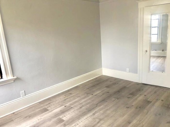 Foto del edificio - 2329 Dwight Way