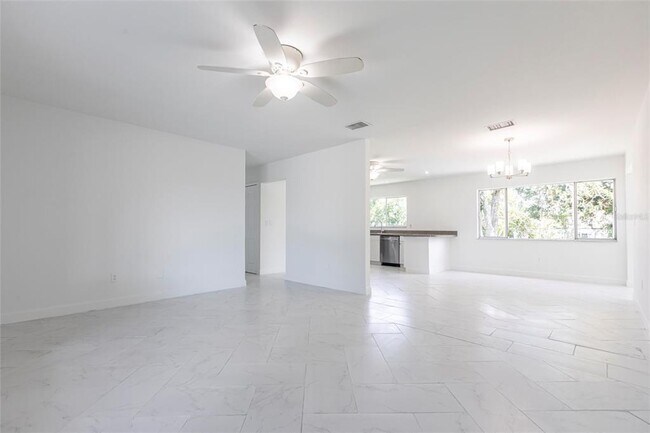 Foto del edificio - 7164 Gama Ct