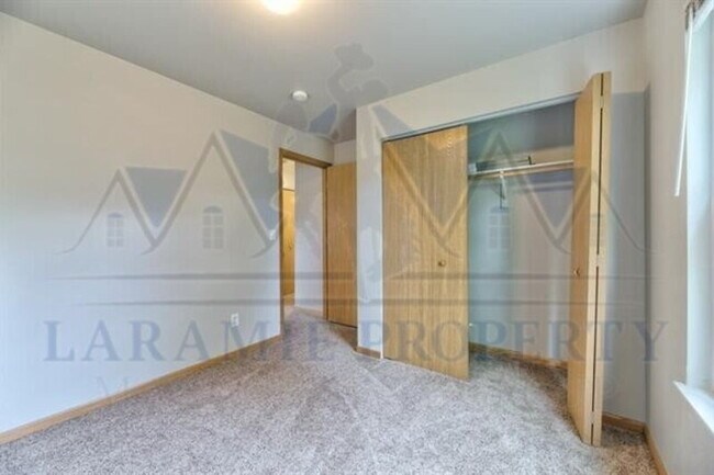 Foto del edificio - 415 Mitchell St