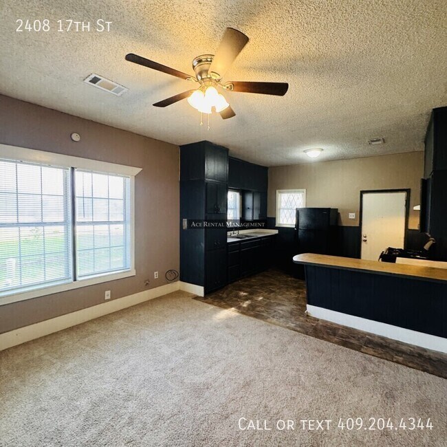 Foto del edificio - 2408 17th St