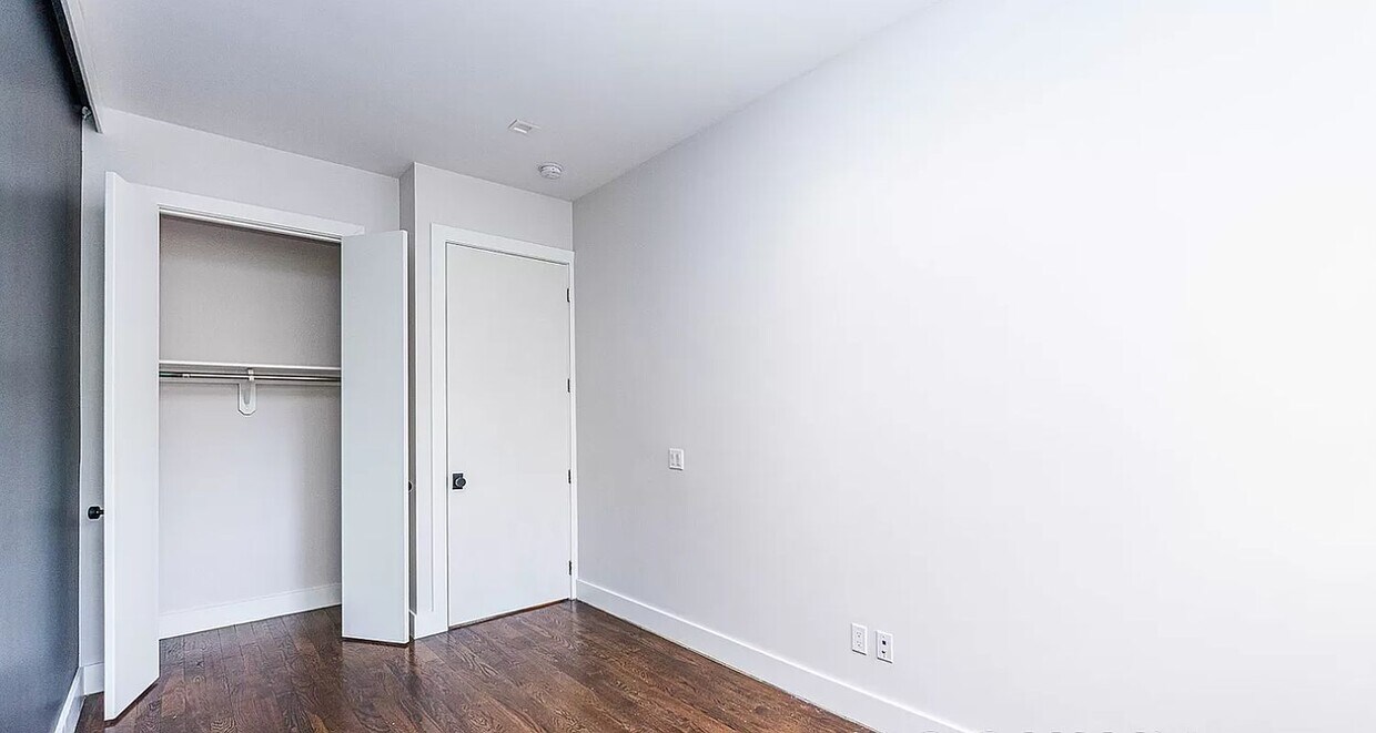 Building Photo - 1084 Bedford Ave