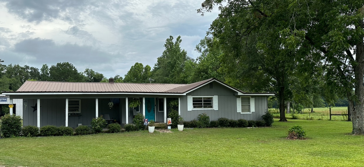Primary Photo - 55 Davis Stevens Dr