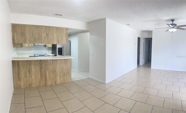 Foto del edificio - 3255 Bloomingdale Villas Ct