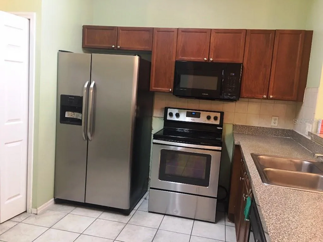 Kitchen stainless Steel Appliances - 71 Emerald Bay Dr