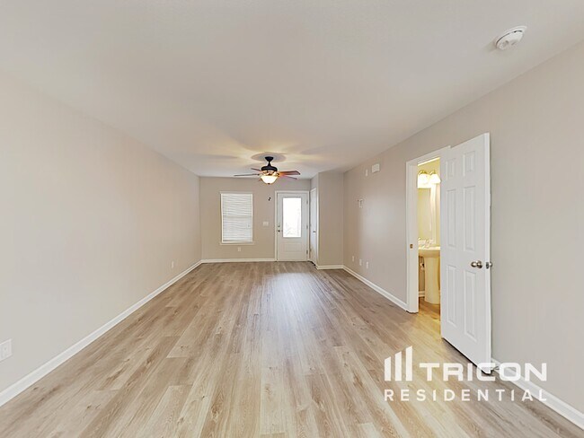 Foto del edificio - 137 Chatham Trace