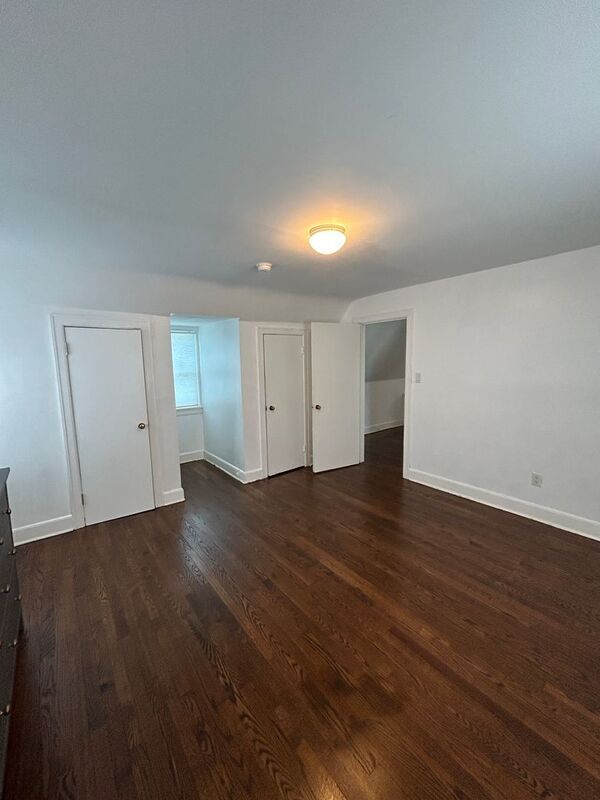 Building Photo - 113 Woods Dr