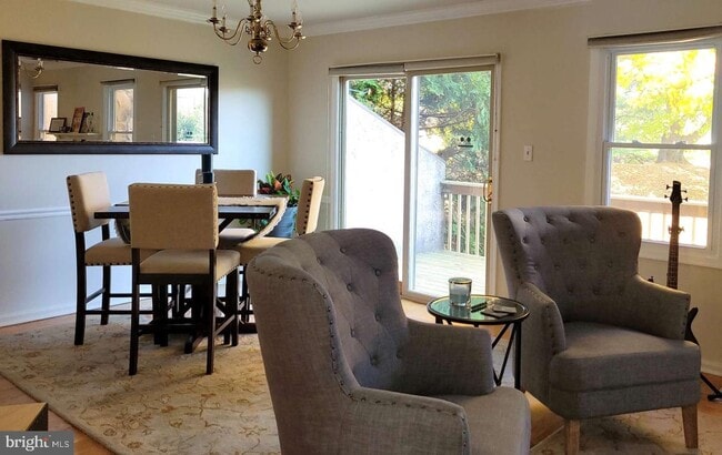 Building Photo - 44 Woodstream Dr