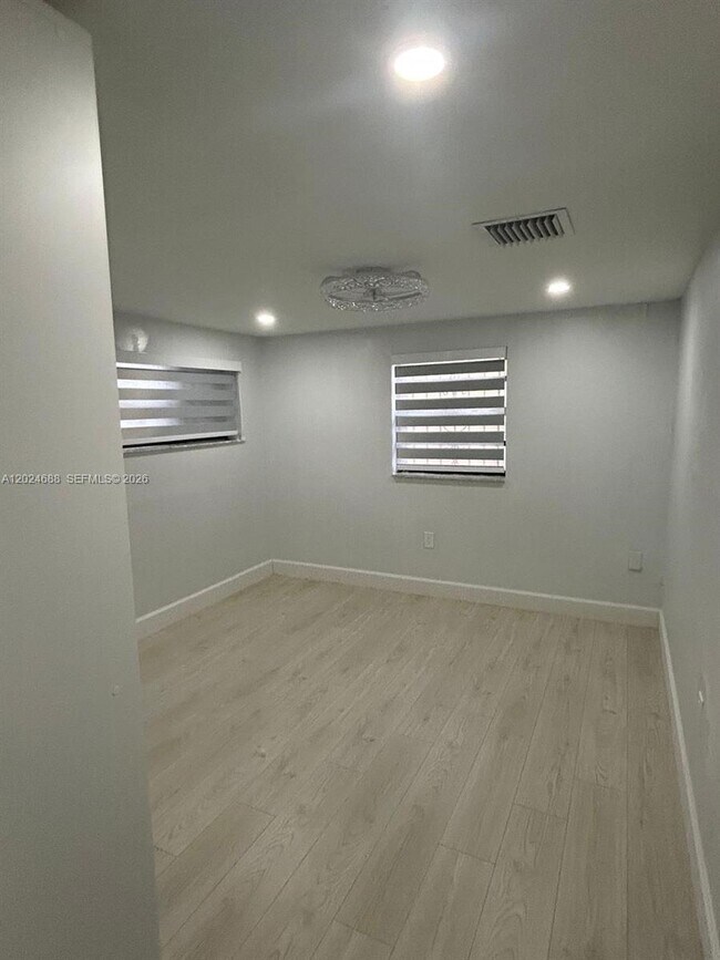 Foto del edificio - 2335 NW 171st Terrace