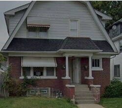 Building Photo - 810 Lenox Ave