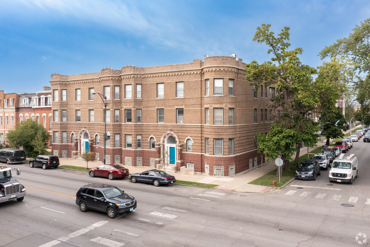 Primary Photo - 2144-2150 S Lawndale Ave