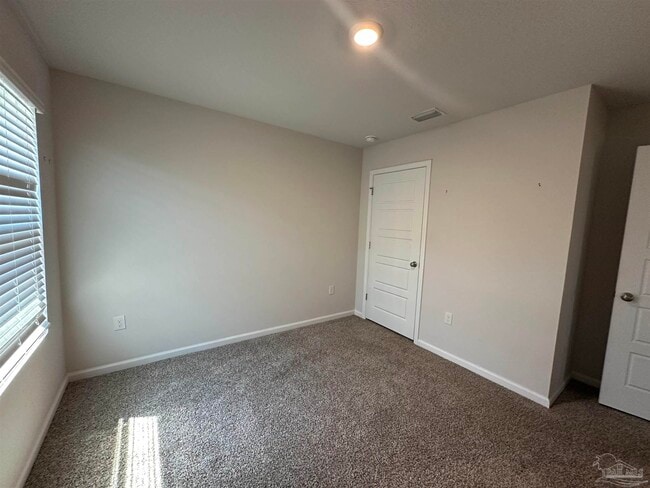 Building Photo - 5911 Laurel Oak Dr