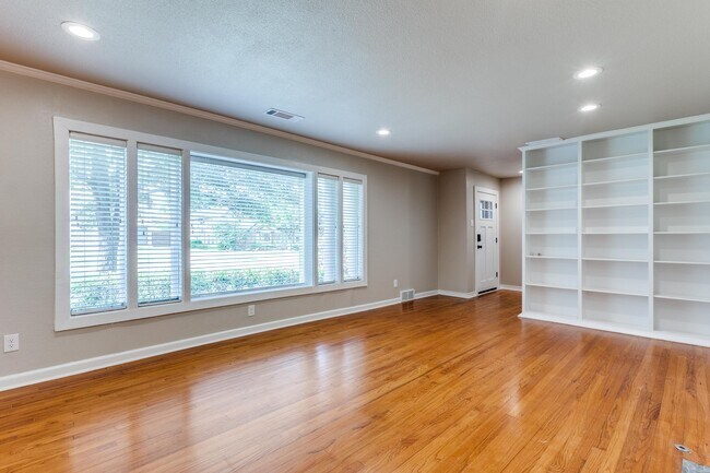 Building Photo - 6230 Preston Crest Ln