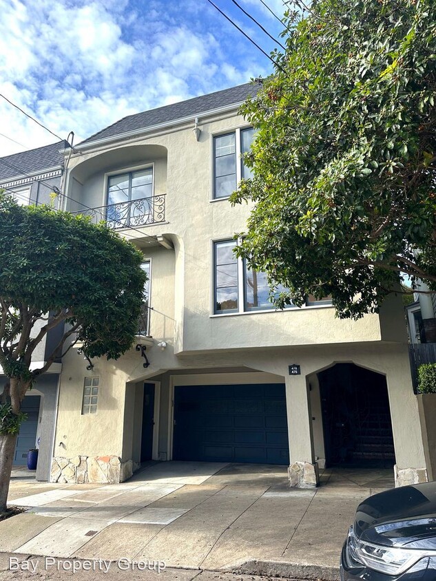 Primary Photo - 2 br, 1.5 bath House - 476 Eureka St.