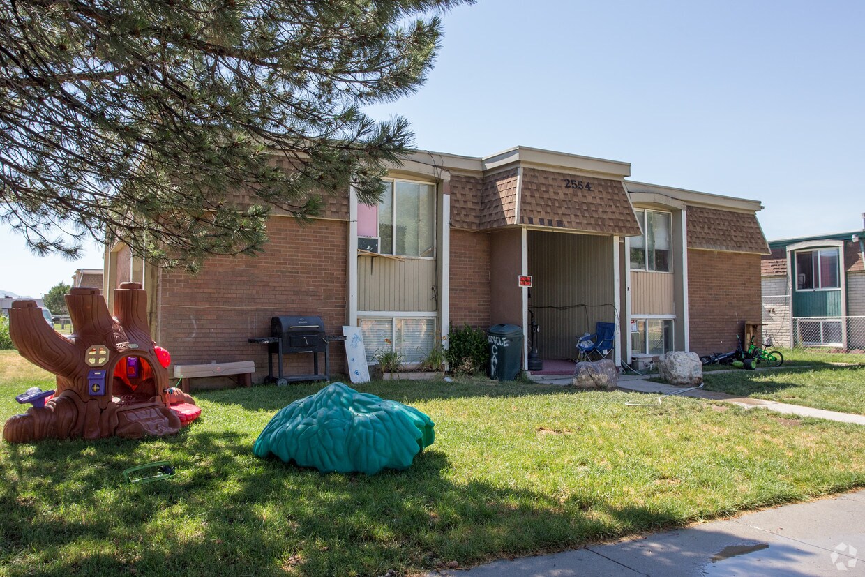 Foto del edificio - 2554 S Lake Park Cir