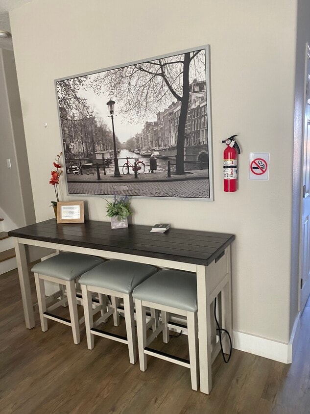 Foto principal - 3400 W Peninsula Dr